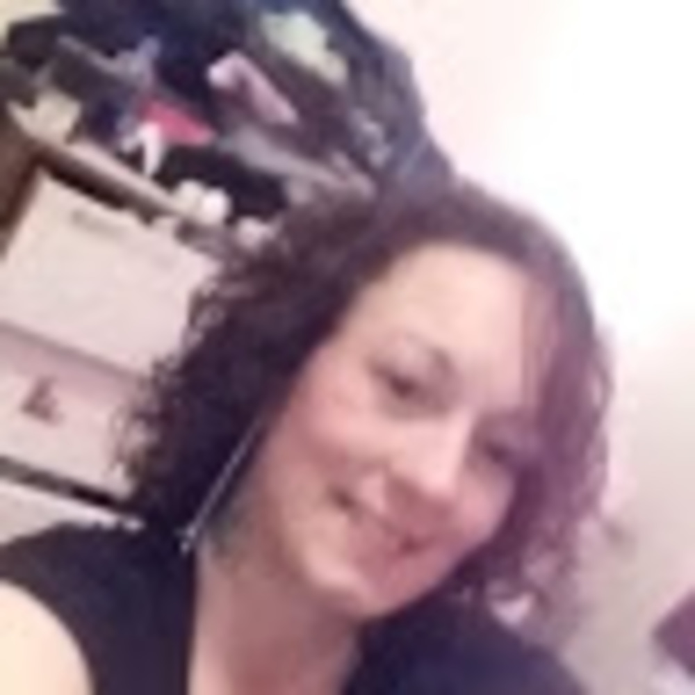 Meet your Posher, Lacey
